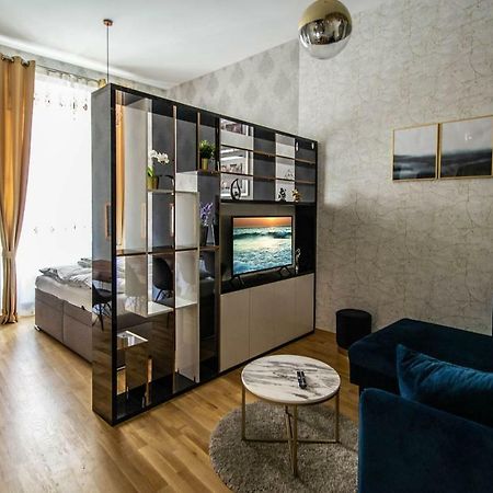 Design 3Bdr Apartment In Residence, Free Parking براغ المظهر الخارجي الصورة