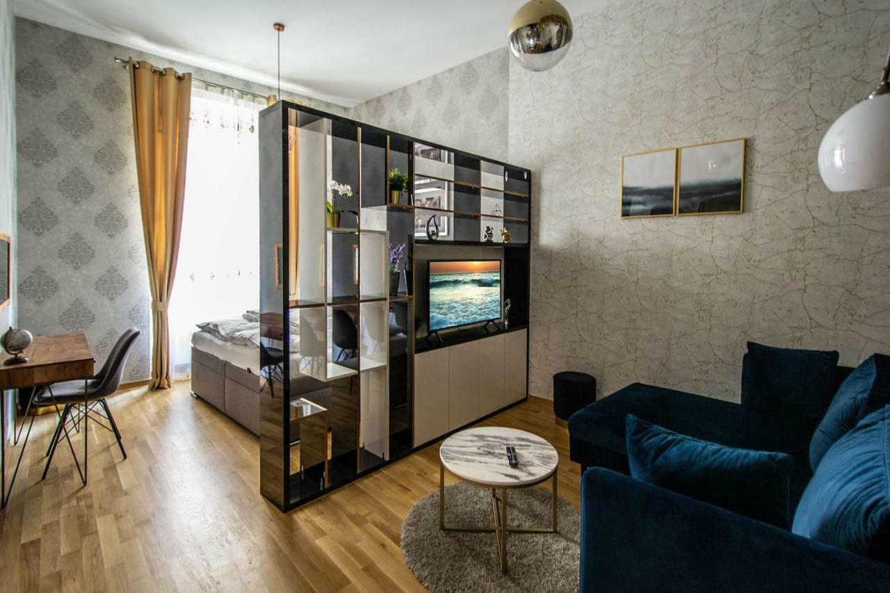 Design 3Bdr Apartment In Residence, Free Parking براغ المظهر الخارجي الصورة
