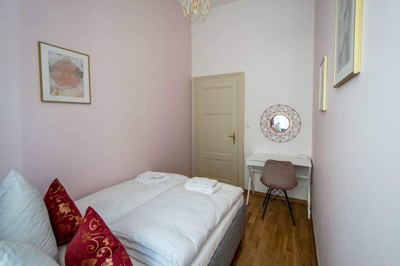 Design 3Bdr Apartment In Residence, Free Parking براغ المظهر الخارجي الصورة