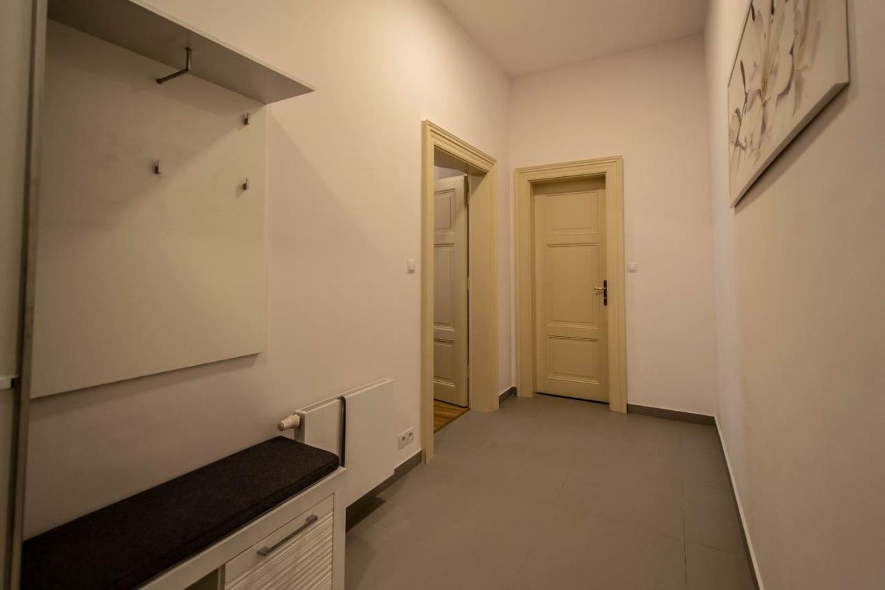 Design 3Bdr Apartment In Residence, Free Parking براغ المظهر الخارجي الصورة